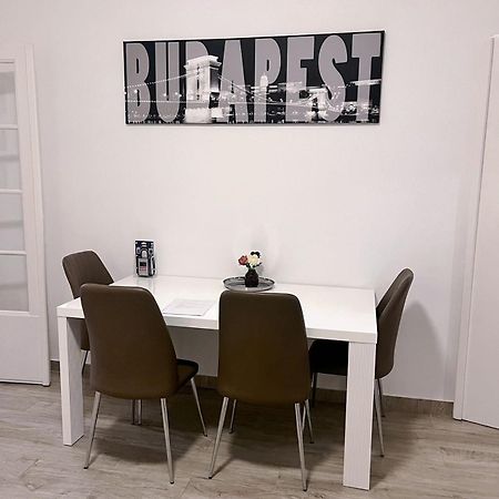 Boutique Family Apartment In The Heart Of City Budapest Eksteriør bilde