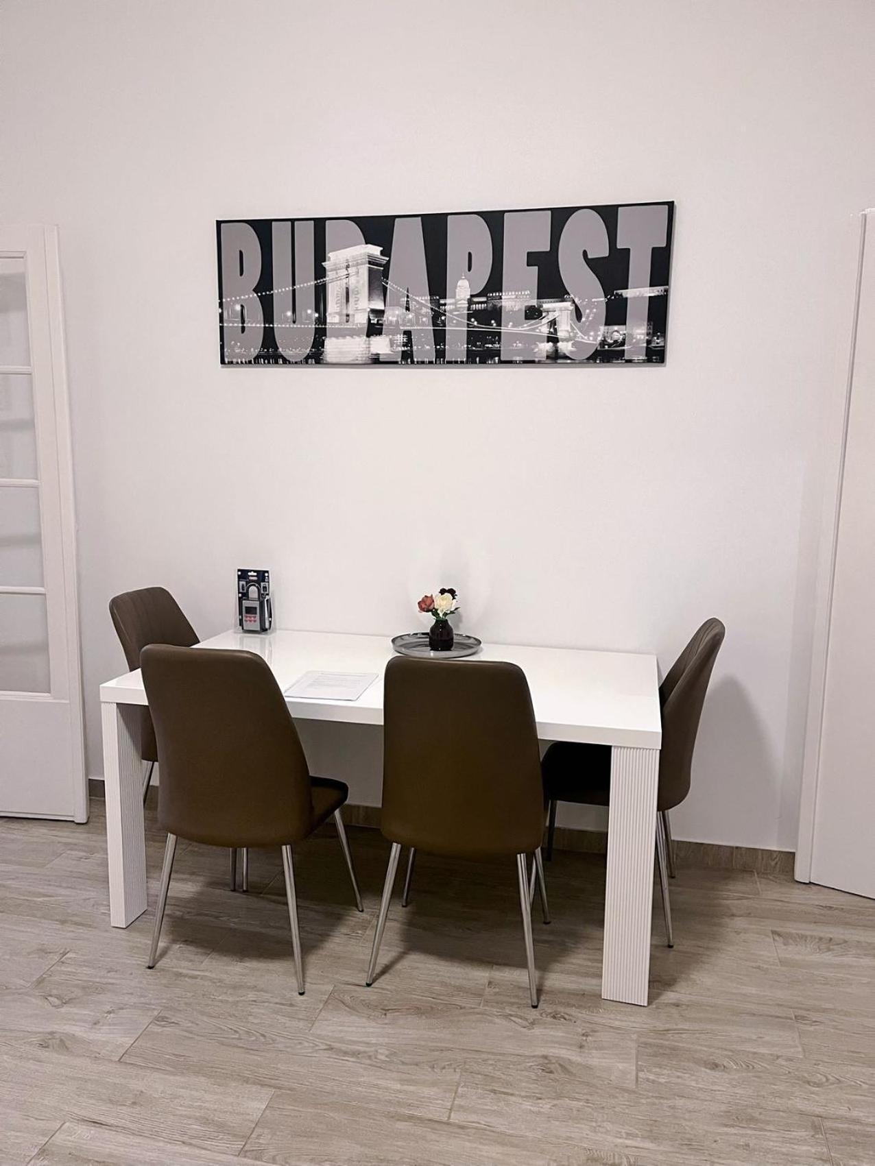 Boutique Family Apartment In The Heart Of City Budapest Eksteriør bilde