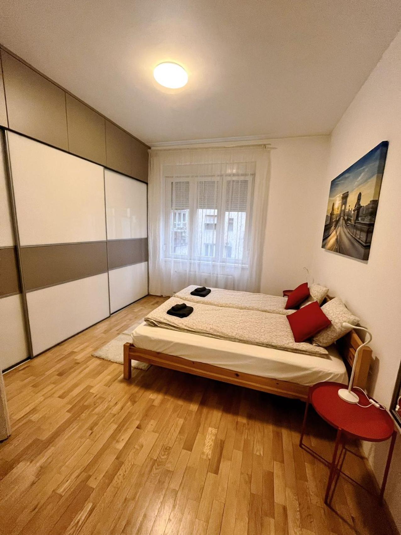 Boutique Family Apartment In The Heart Of City Budapest Eksteriør bilde