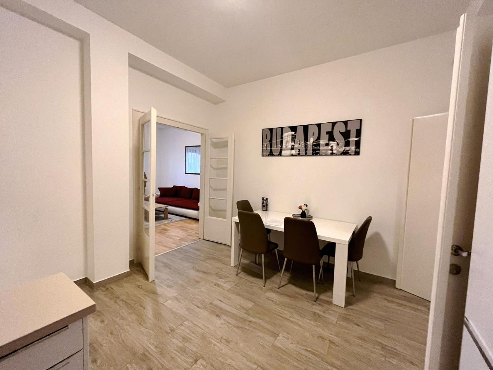Boutique Family Apartment In The Heart Of City Budapest Eksteriør bilde
