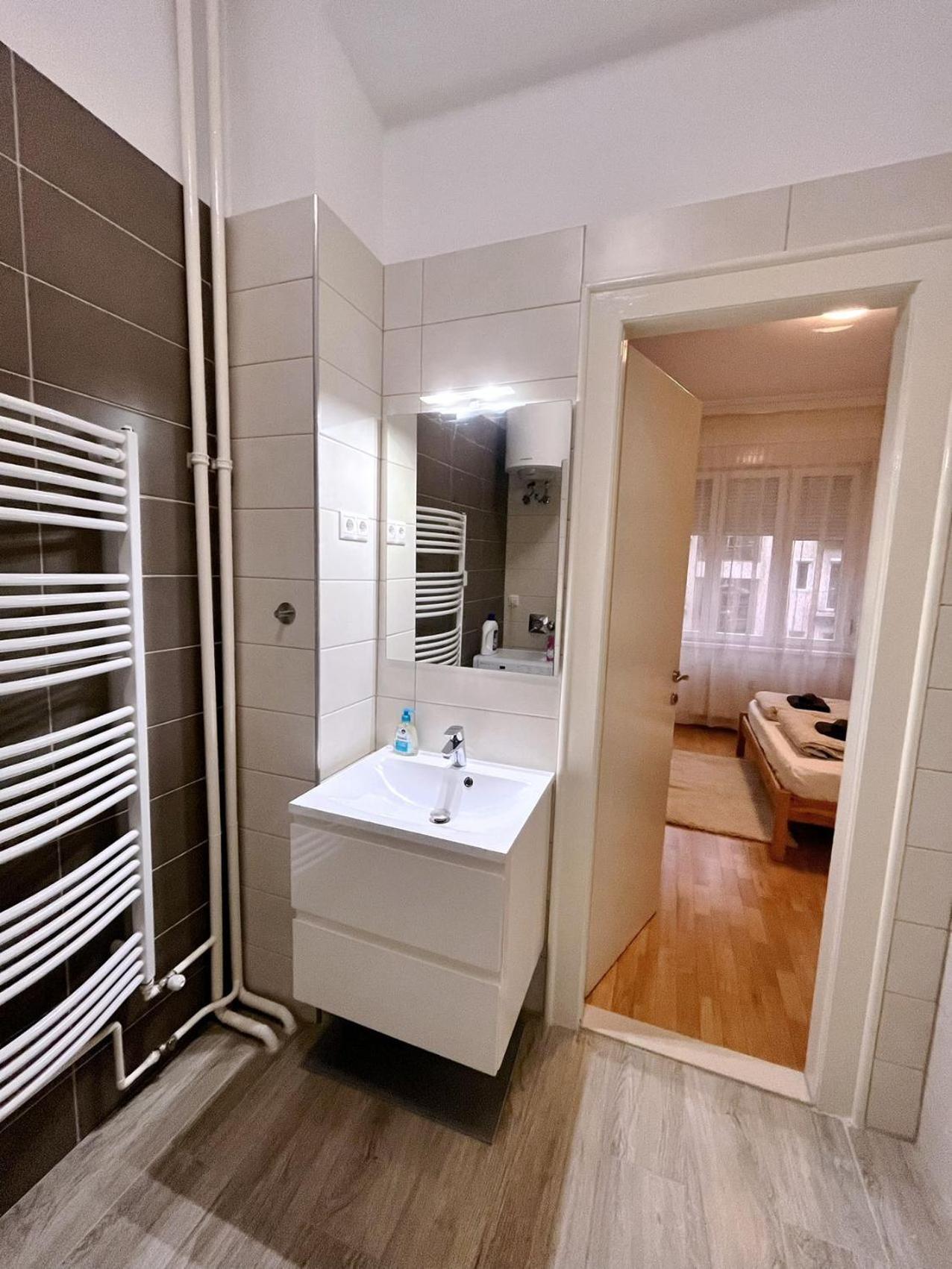 Boutique Family Apartment In The Heart Of City Budapest Eksteriør bilde