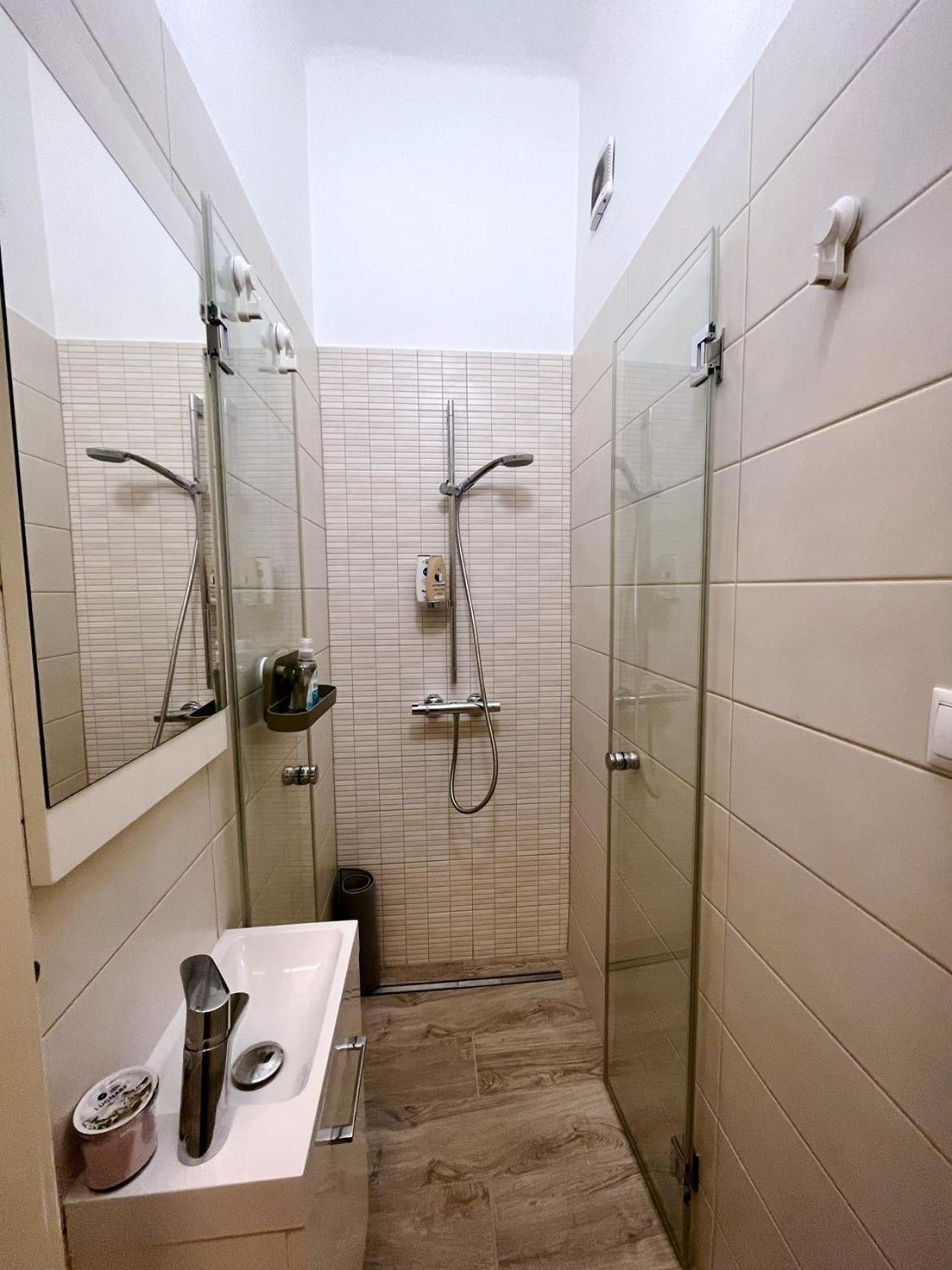 Boutique Family Apartment In The Heart Of City Budapest Eksteriør bilde