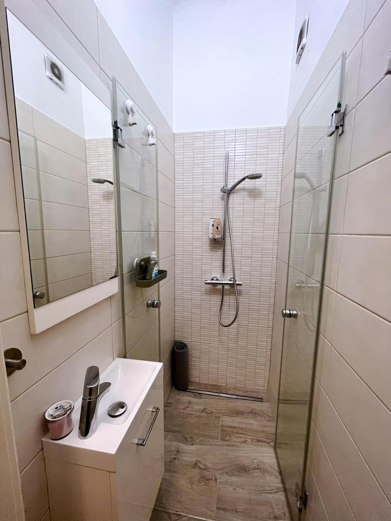 Boutique Family Apartment In The Heart Of City Budapest Eksteriør bilde